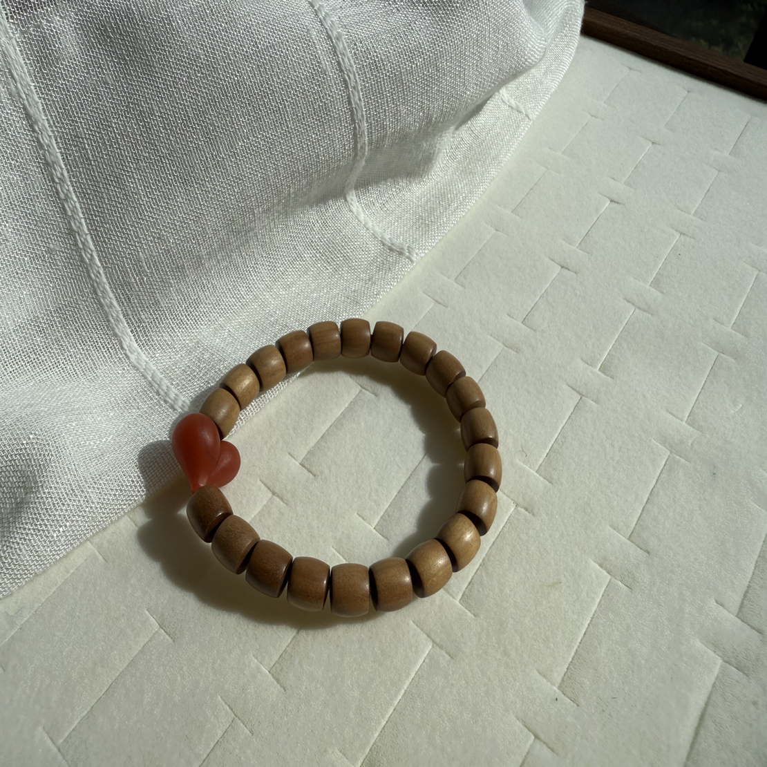 天然老山檀爱心手串