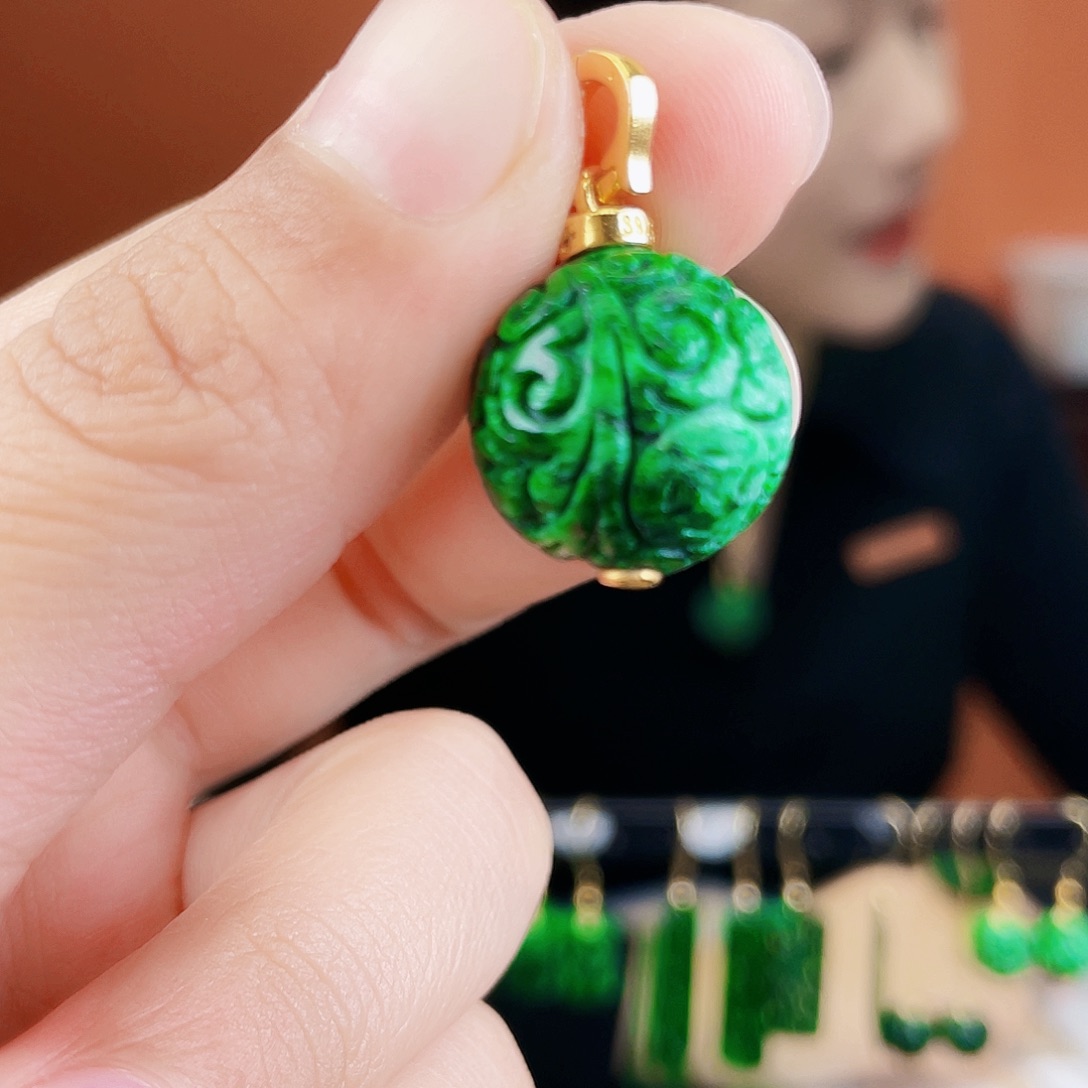 翡翠未镶嵌耳饰饰品