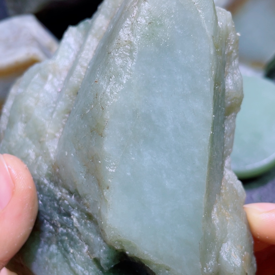 和田玉未镶嵌珠宝半成品