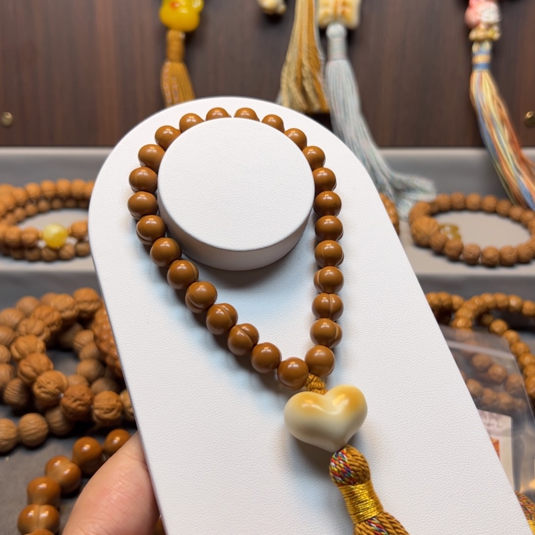 韩***冷手串猴头核桃10.1屁桃