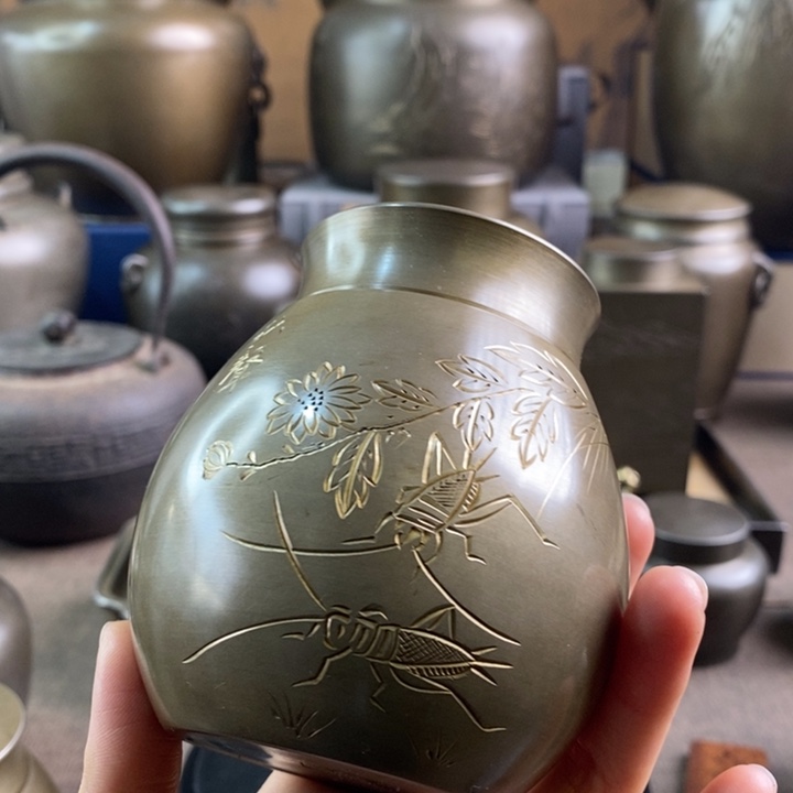 「***」噢噢噢噢哈哈哈哈哈锡罐