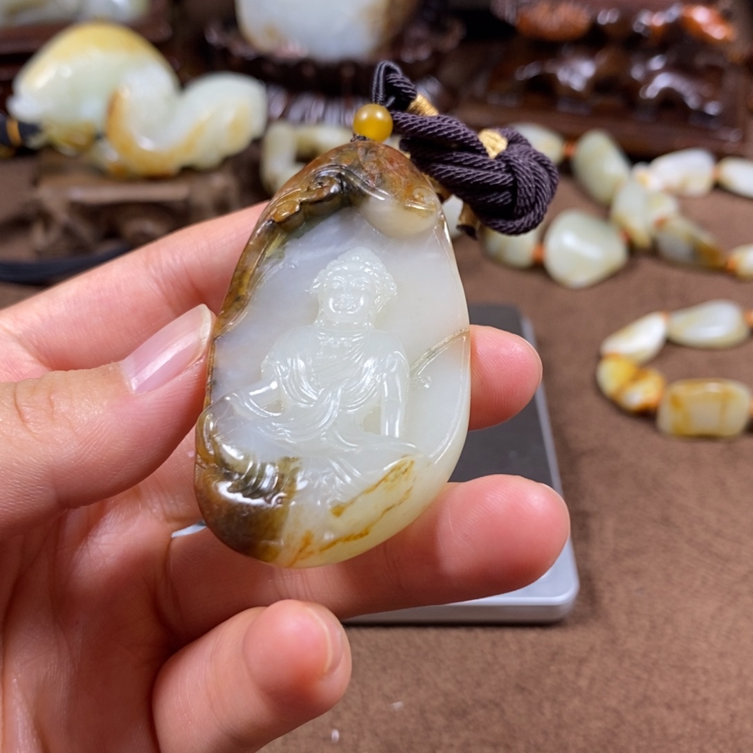 和田玉未镶嵌挂件观音