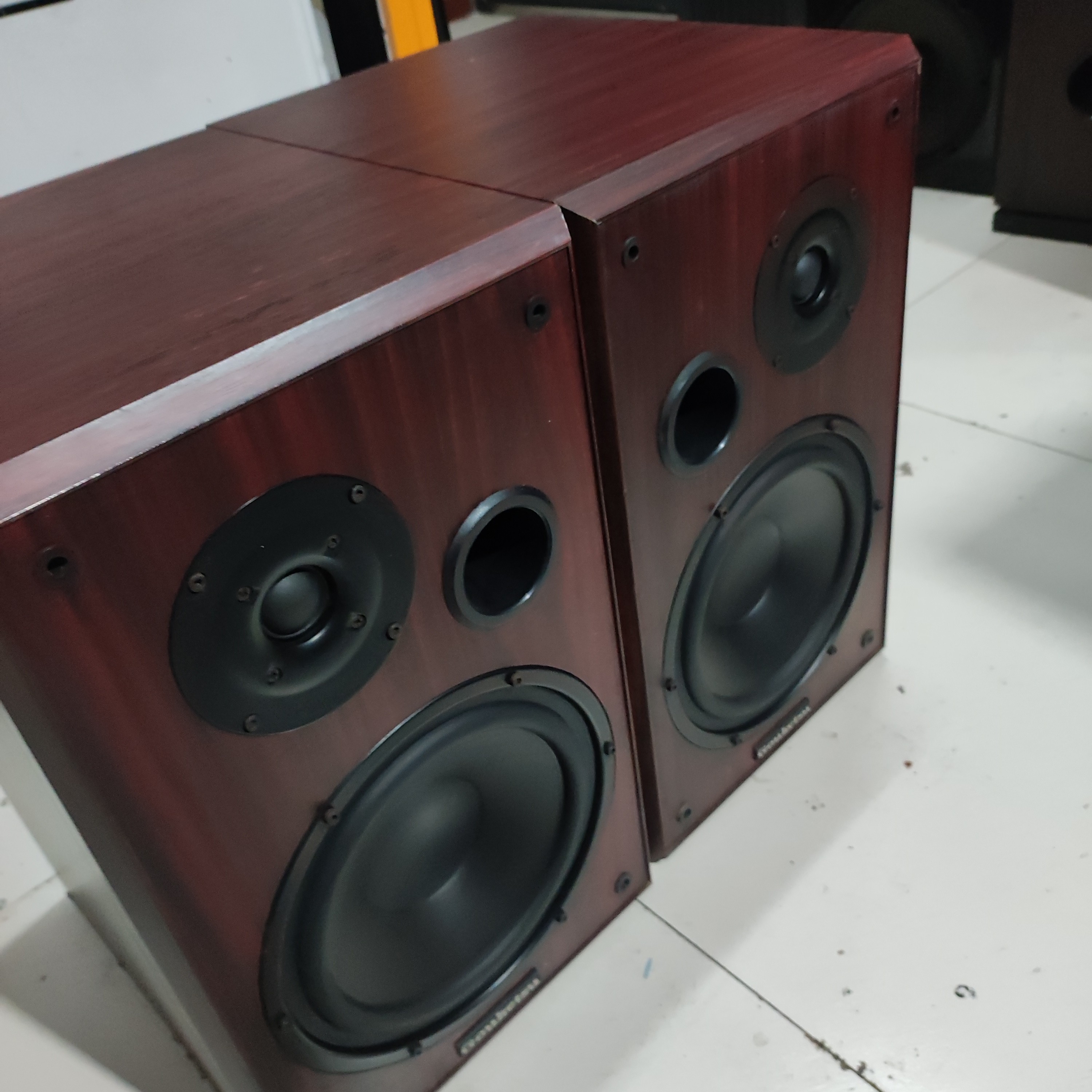 8新  二手音箱运费自理