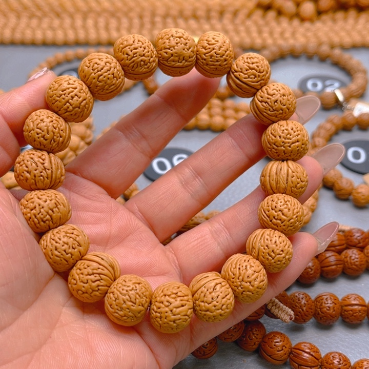 可***@吊坠桃核桃核手串