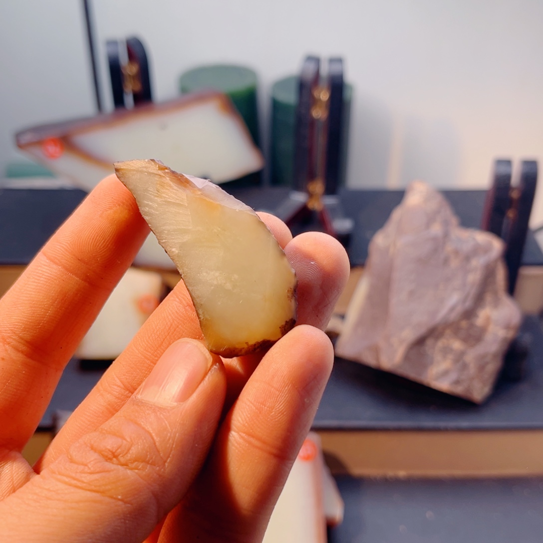 和田玉（糖玉）未镶嵌颈饰