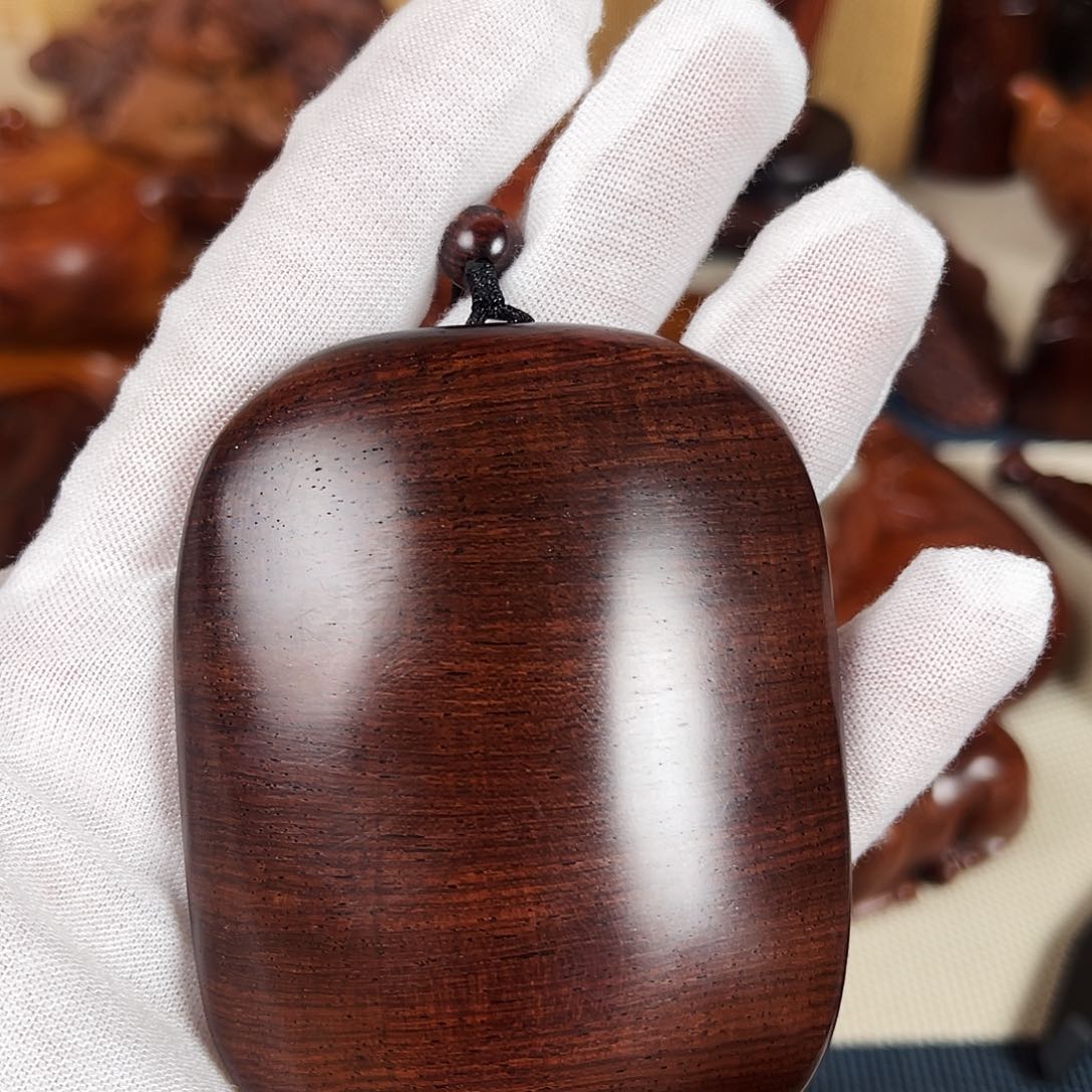 黄花梨/降香黄檀把件