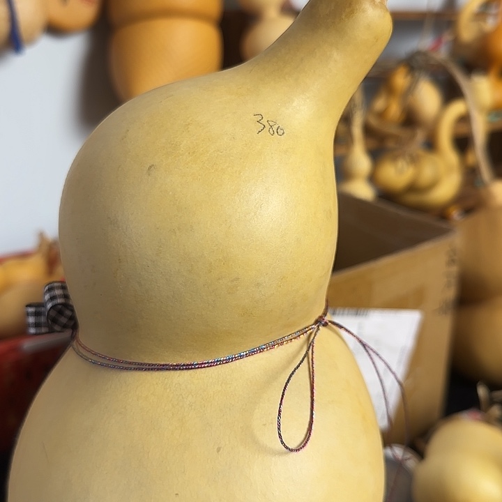 暄***宝大叶紫檀（黑酸枝木类）