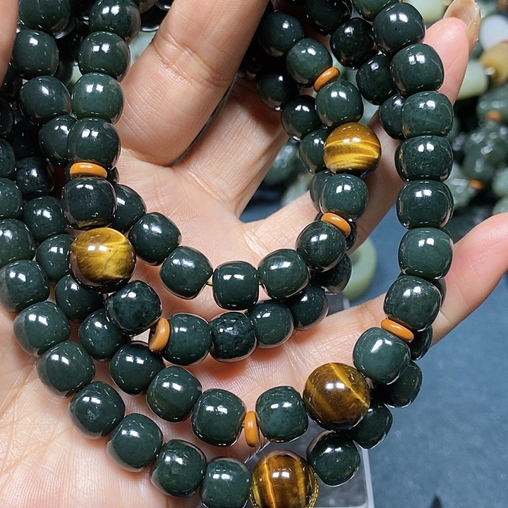 和田玉手串未镶嵌