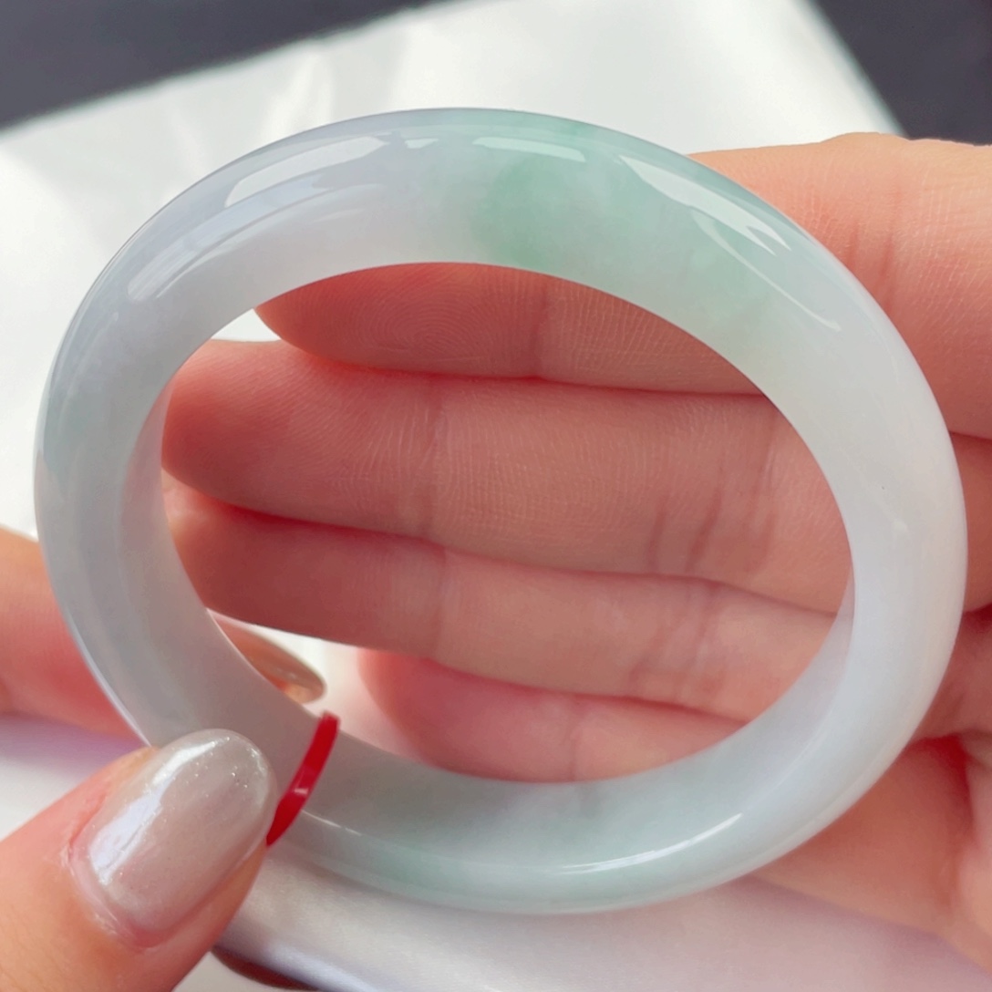 翡翠未镶嵌手镯55圈口完整度高推荐！