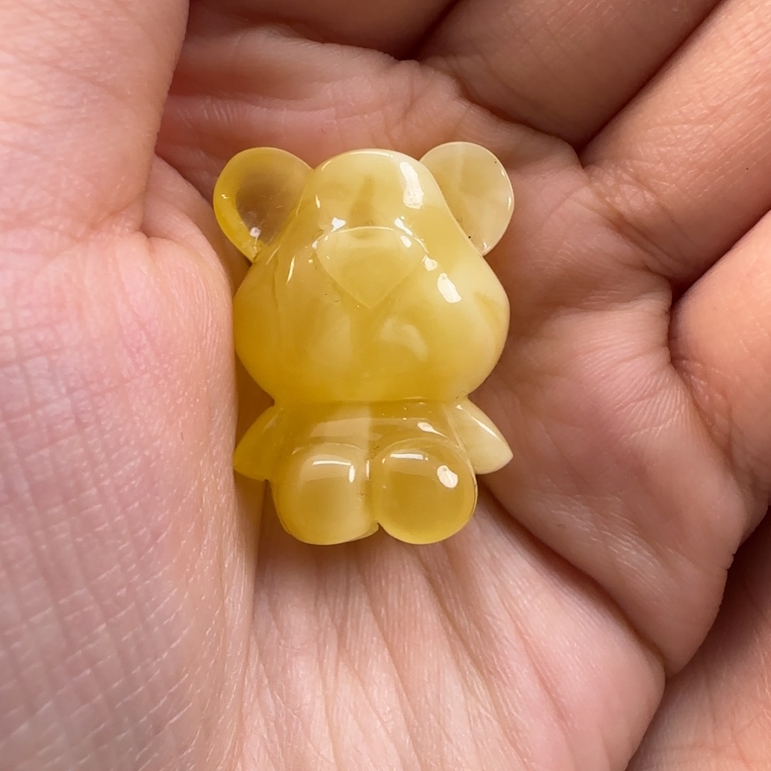 琥珀珠宝奇石未镶嵌