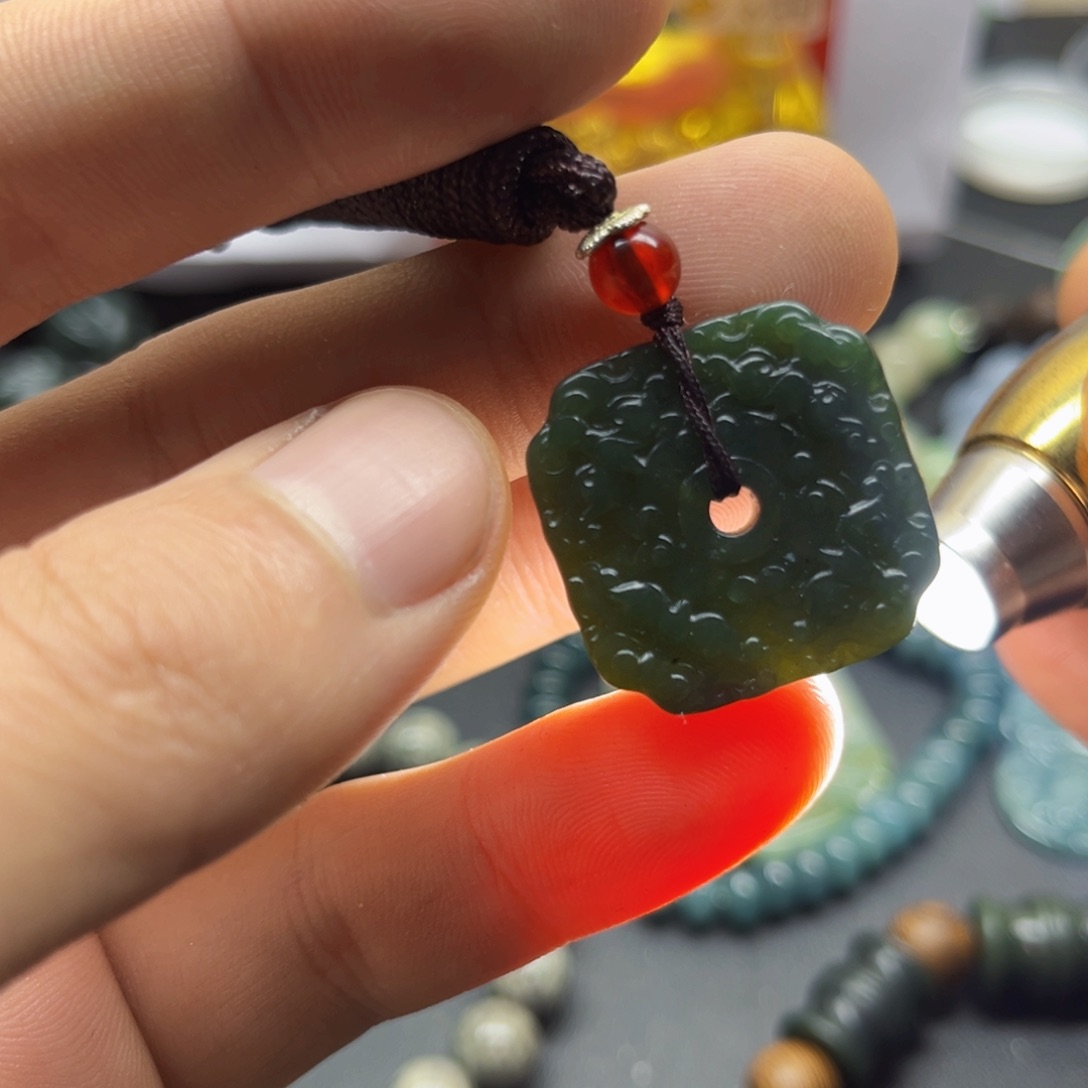 和田玉（糖玉）颈饰未镶嵌1111