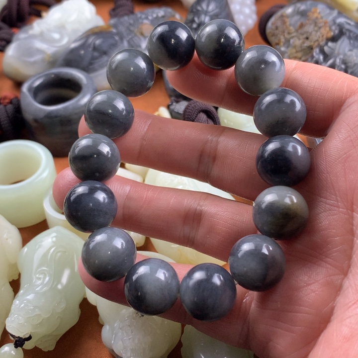 未镶嵌和田玉挂件