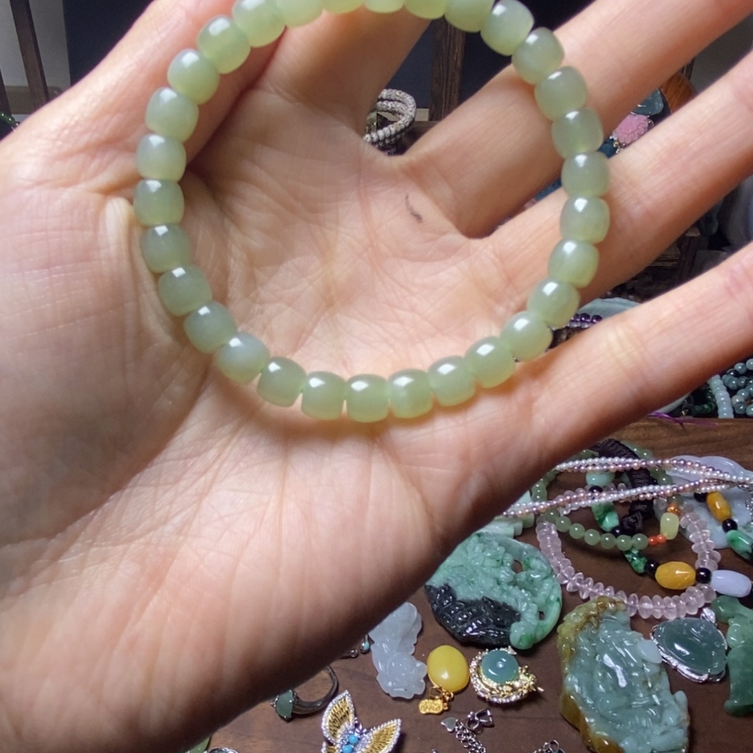 和田玉未镶嵌手串