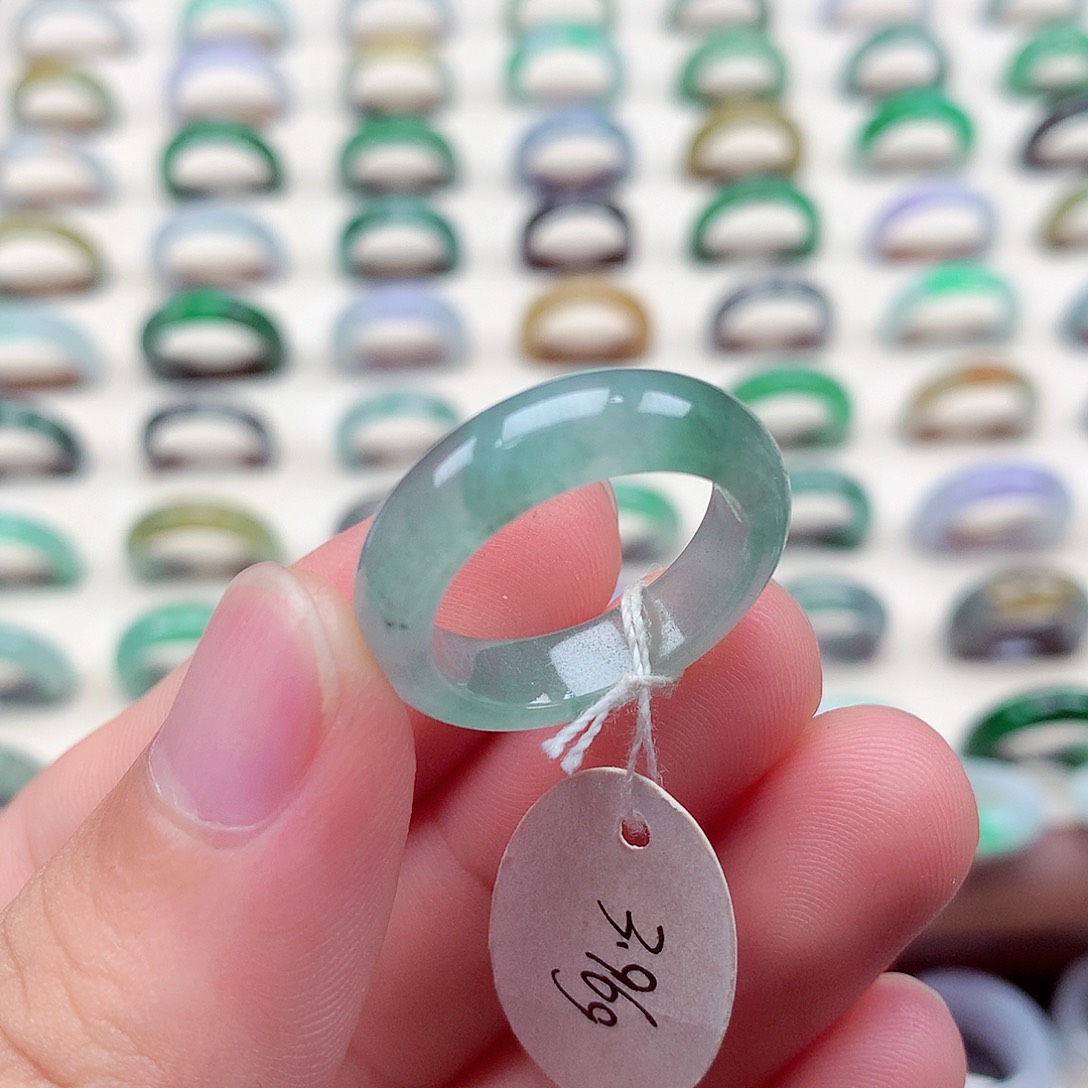 翡翠戒指未镶嵌17-18号