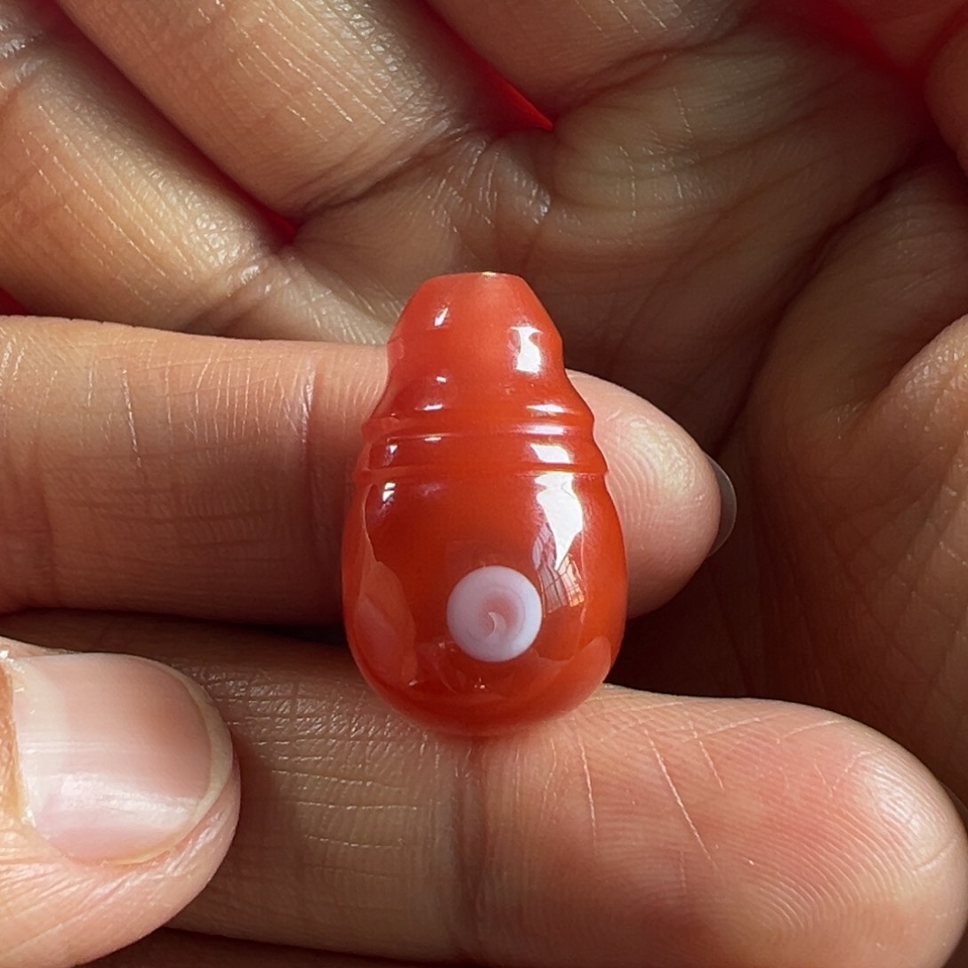 南红玛瑙红底天眼三通13.9*14.6未镶嵌