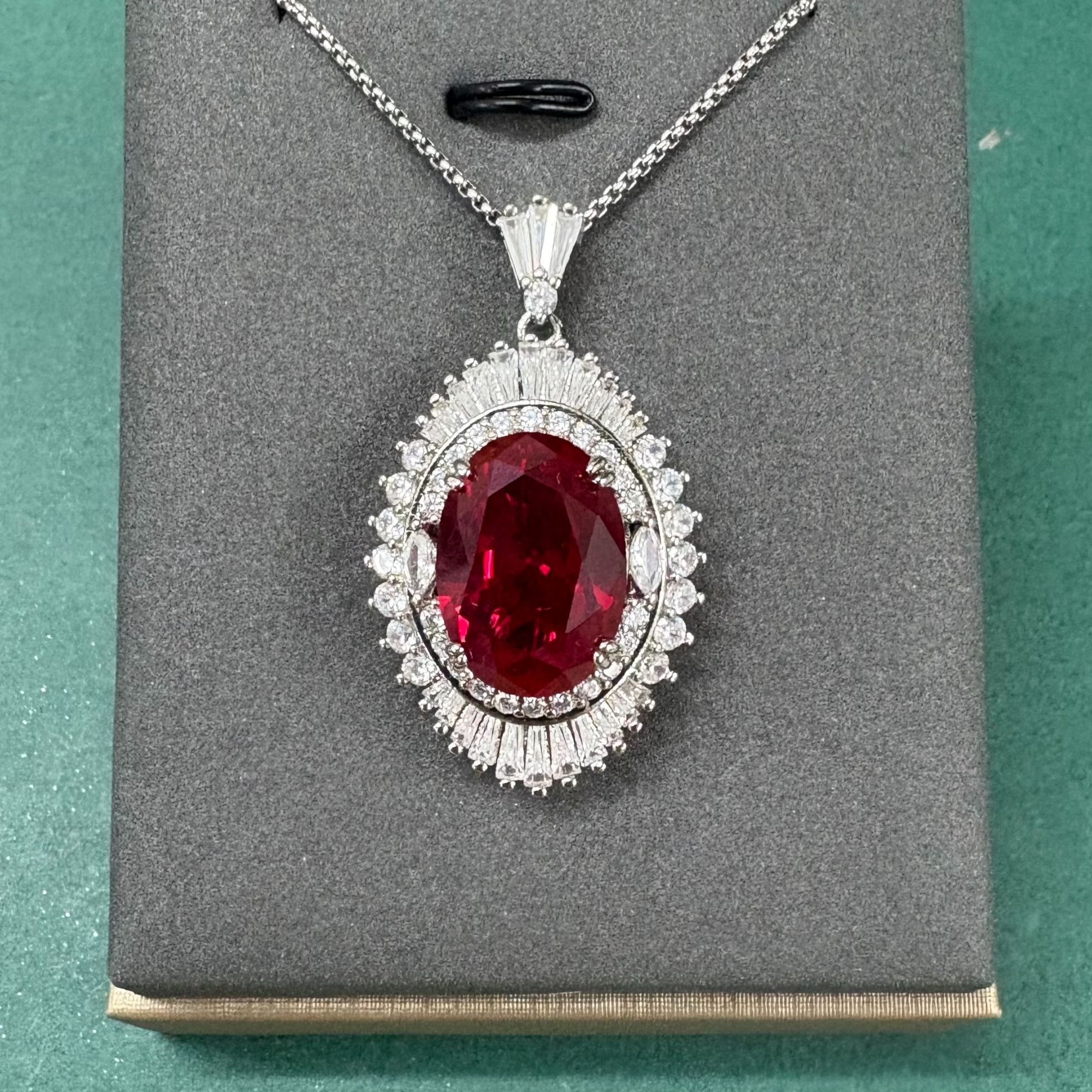 红宝石（处理）【高级定制】高贵典雅水滴红色吊坠815