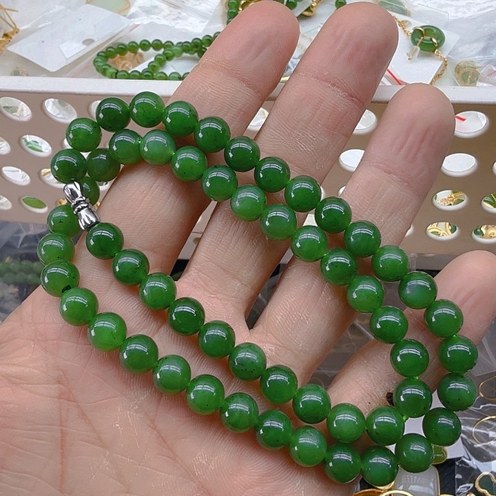 和田玉（碧玉）耳饰未镶嵌