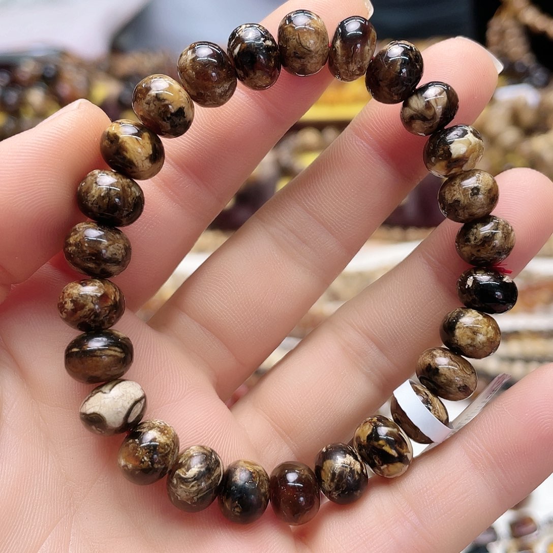 琥珀裸石未镶嵌那***?九