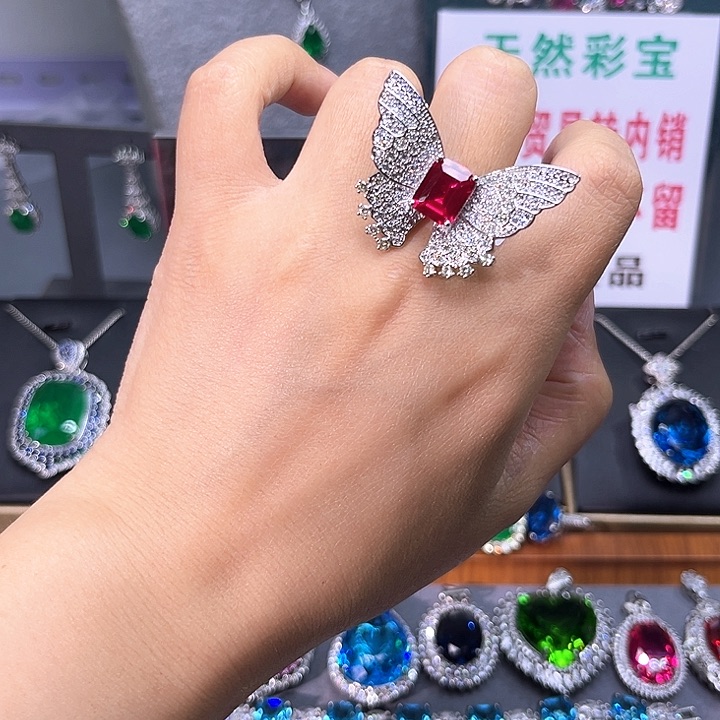 银S925镶嵌颈饰红宝石38