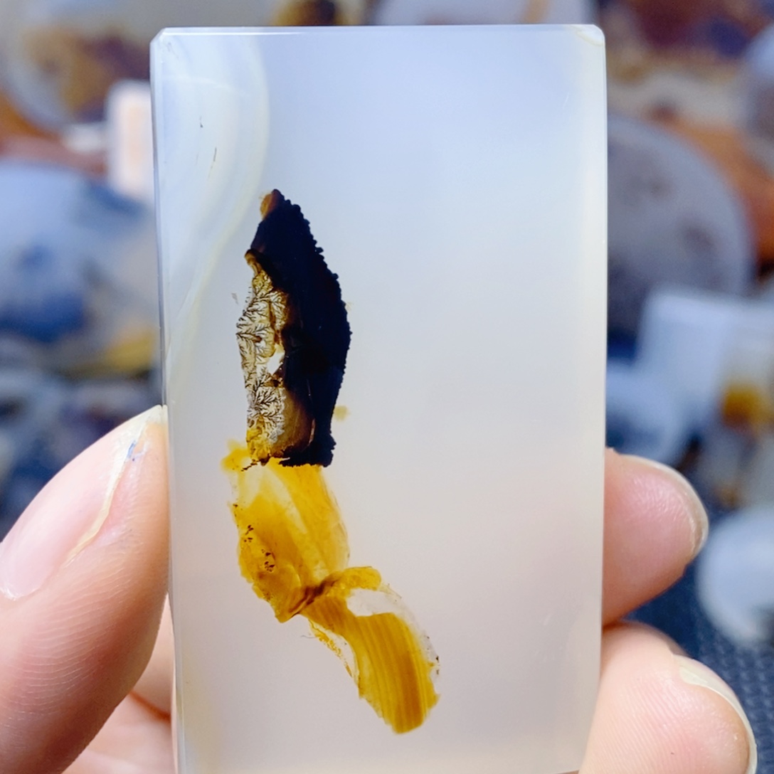 玛瑙/玉髓未镶嵌珠宝奇石