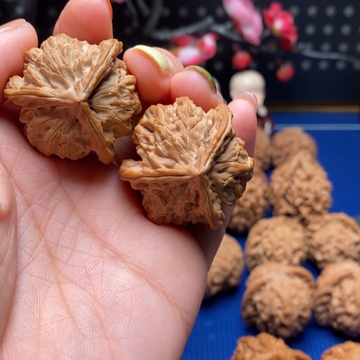 文玩核桃把件35尺盘山三棱