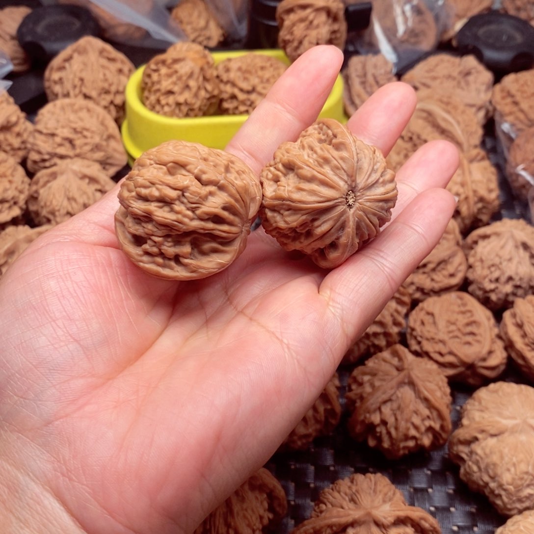 吊坠桃核湖文玩核桃