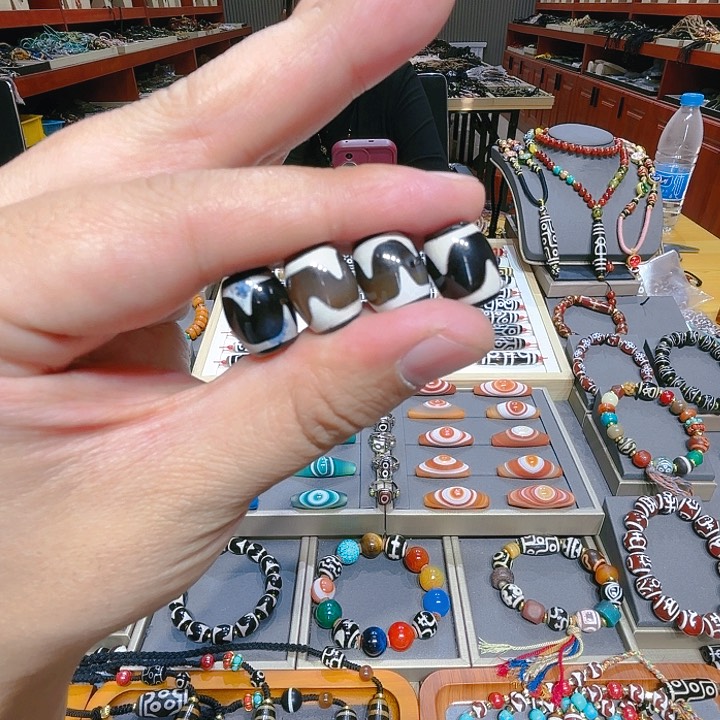 未镶嵌玛瑙/玉髓珠宝奇石