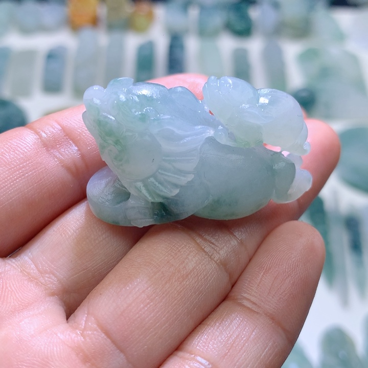 定制翡翠未镶嵌毛货抛光