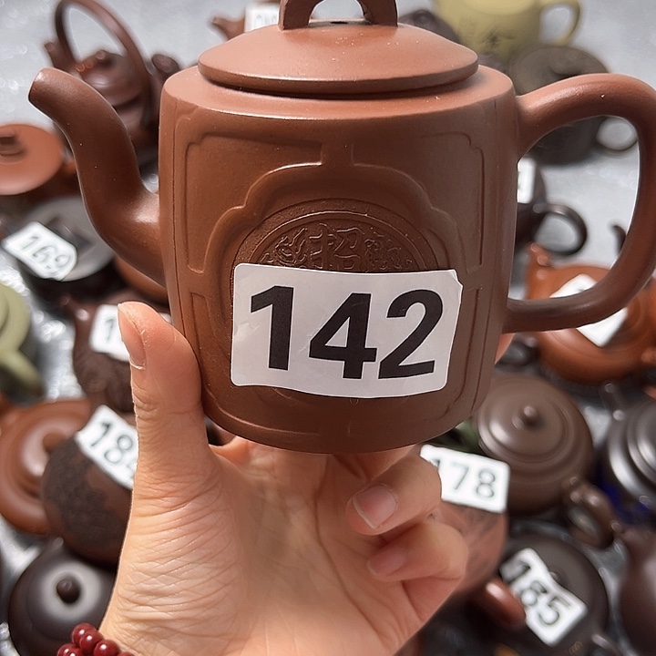 紫砂茶壶紫砂半手