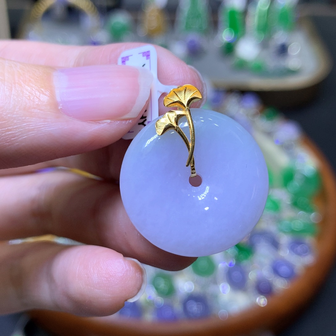 【闪购商品】翡翠颈饰18K金镶嵌翡翠吊坠项链