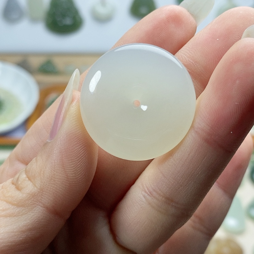 【闪购商品】颈饰未镶嵌和田玉