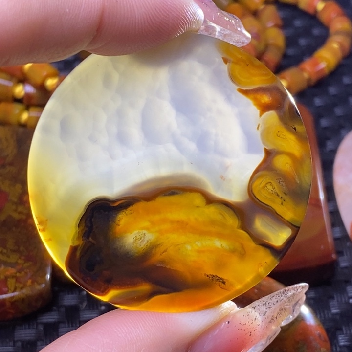 玛瑙/玉髓颈饰未镶嵌