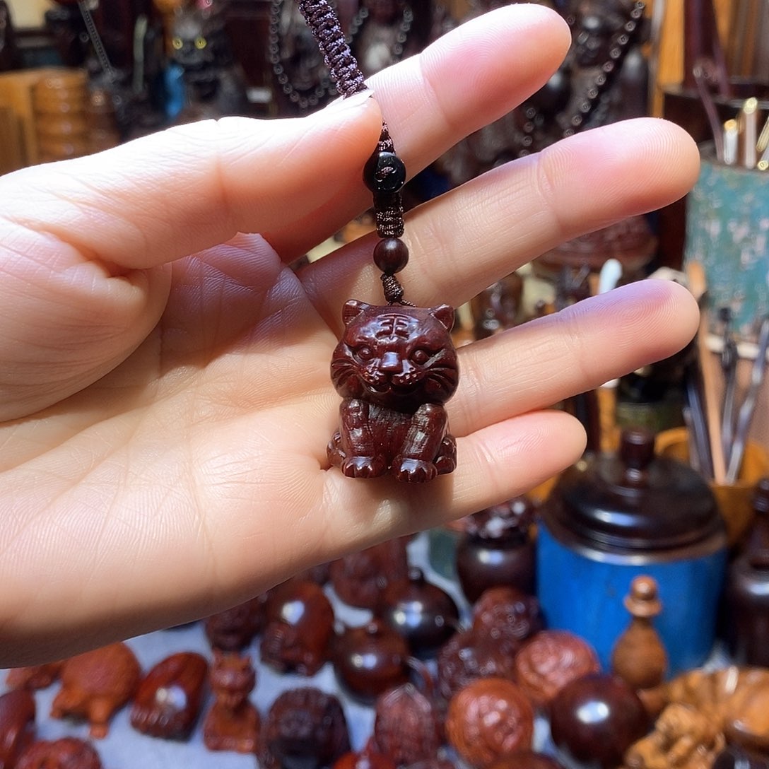 檀香紫檀（小叶紫檀）果冻泥老虎