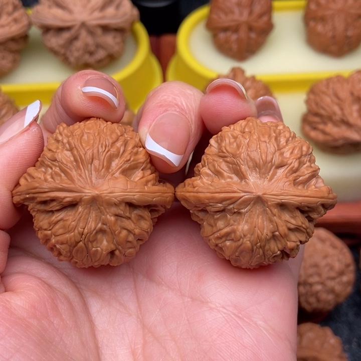 文玩核桃把件38老树磨