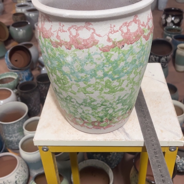 花盆紫砂口径20高度27一只小瑕疵