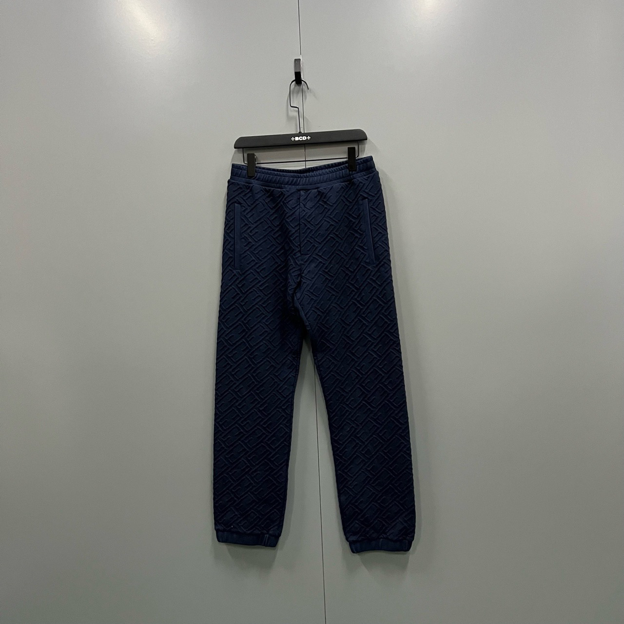 全新未使用 FENDI/芬迪 （cc1）藏青色双F压纹卫裤 44码/009099