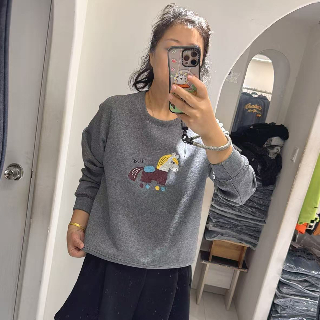 敏敏家园大码女装ML8705 刺绣木马圆领卫衣