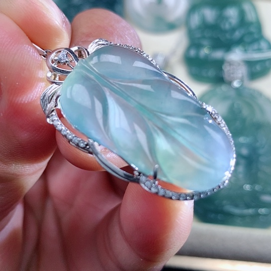 【闪购商品】翡翠颈饰银S925镶嵌天然翡翠