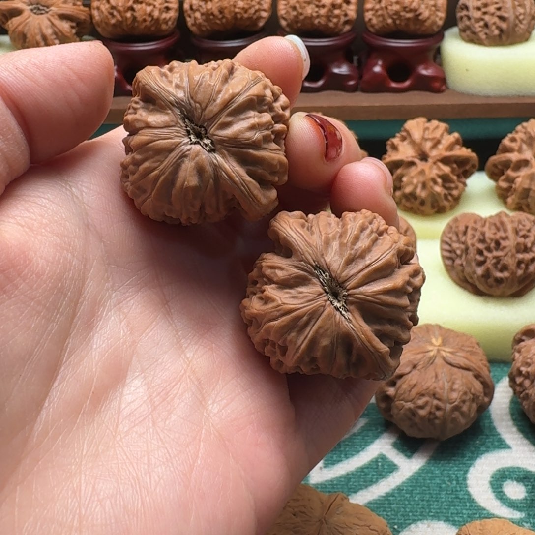 文玩核桃吊坠34铁锤