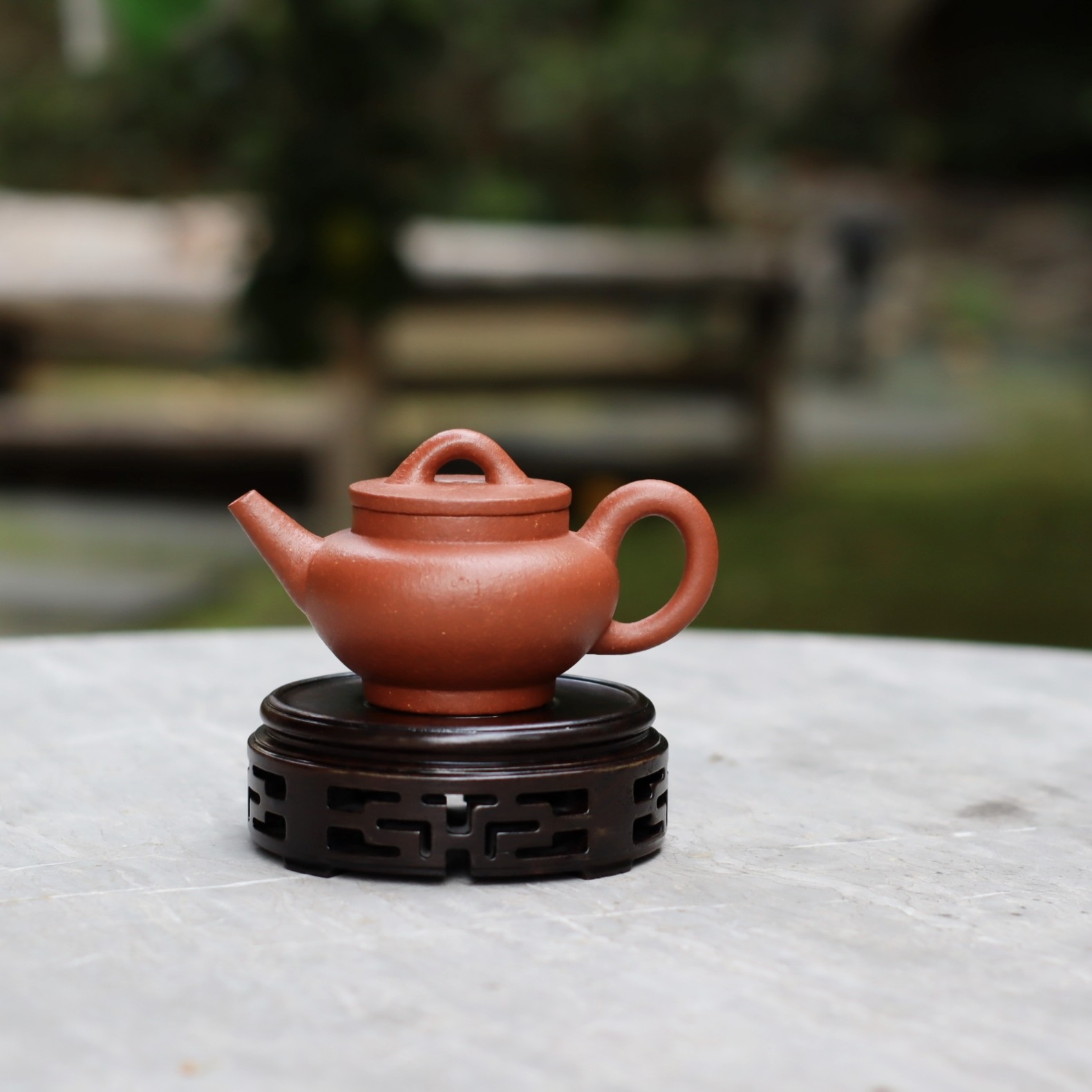 【福-旭壶山房底款】降坡泥醉心渔乐壶-容量130cc左右。