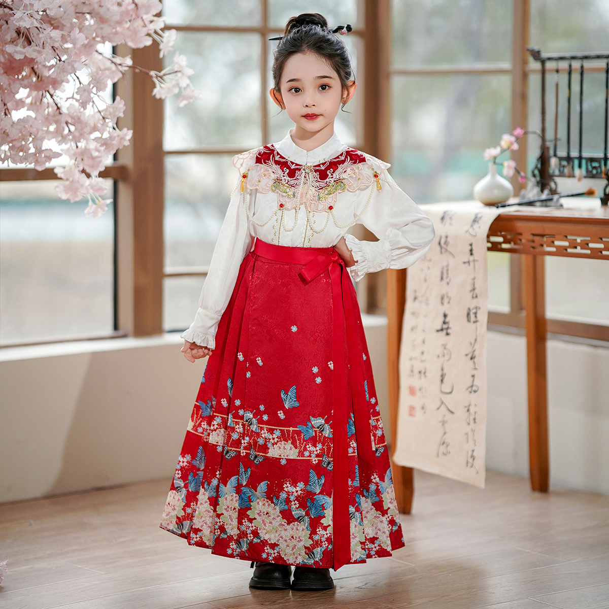 新中式小女孩儿童古装女童汉服中国风马面裙长款改良春秋套装唐装
