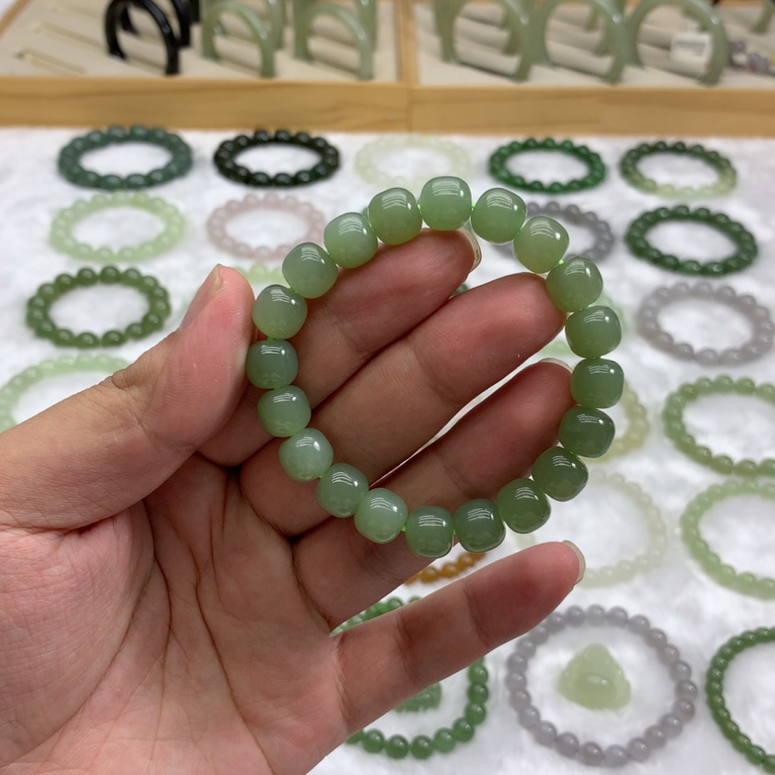 未镶嵌手串和田玉（晴绿10）