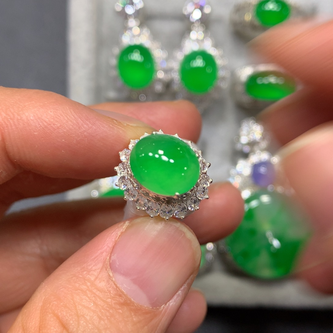 定制翡翠未镶嵌买断不退