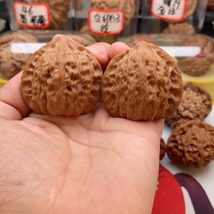 文玩核桃吊坠42公子帽