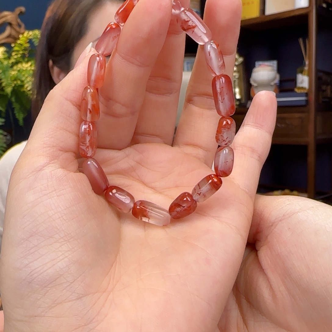 南红玛瑙手链未镶嵌