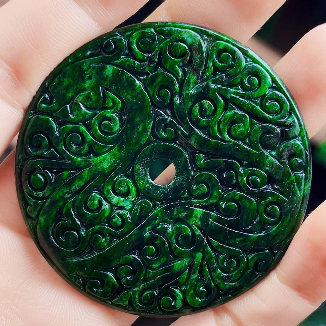 颈饰未镶嵌翡翠多样性