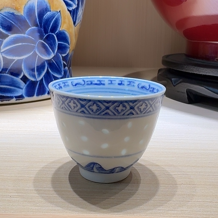 景德镇陶瓷玲珑杯