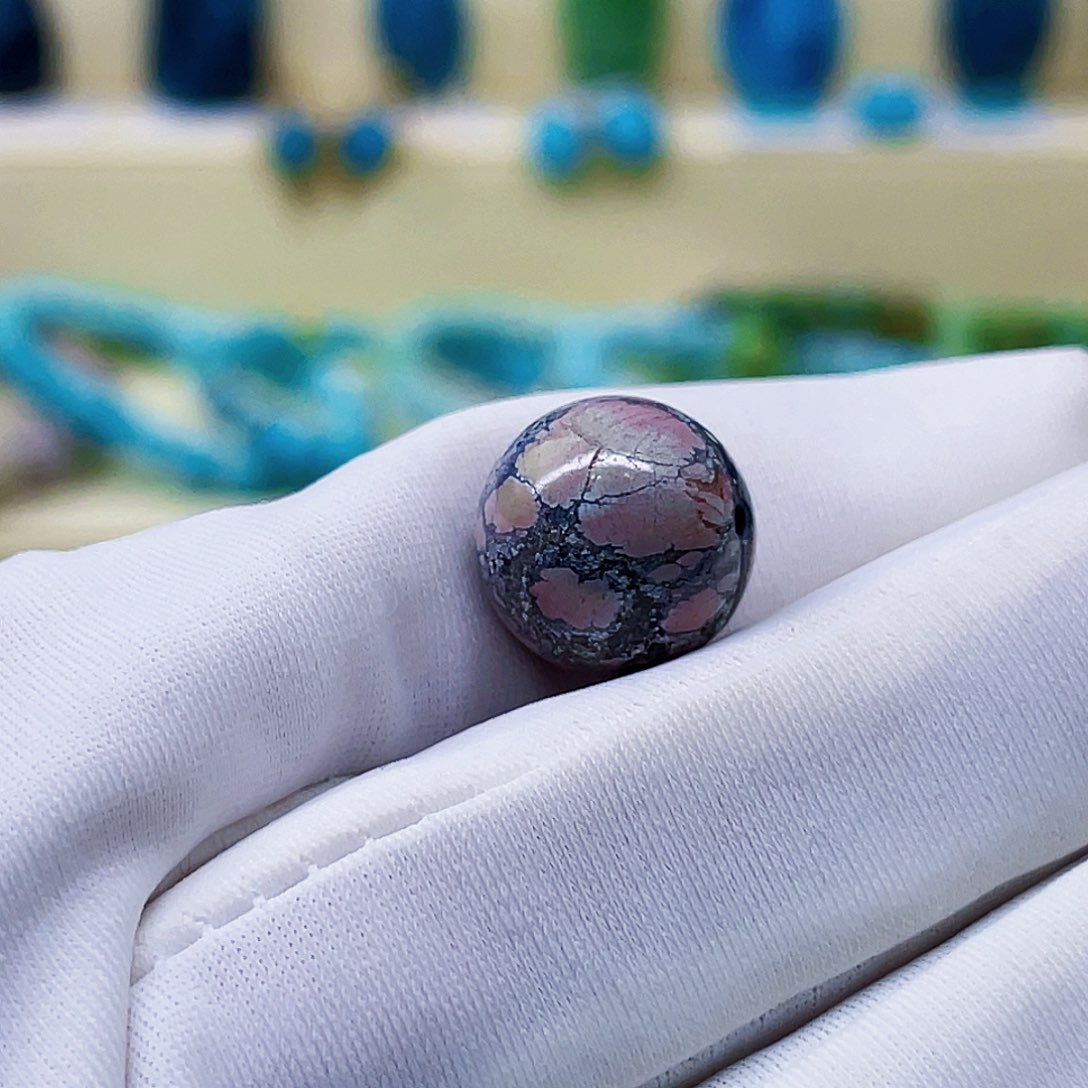 绿松石颈饰未镶嵌