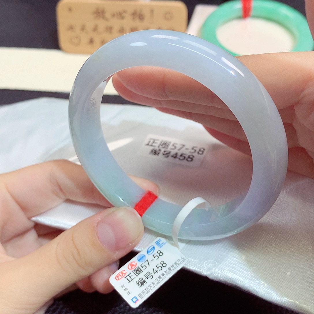 翡翠未镶嵌手镯458