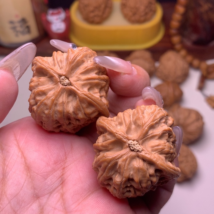 文玩核桃把件昆仑